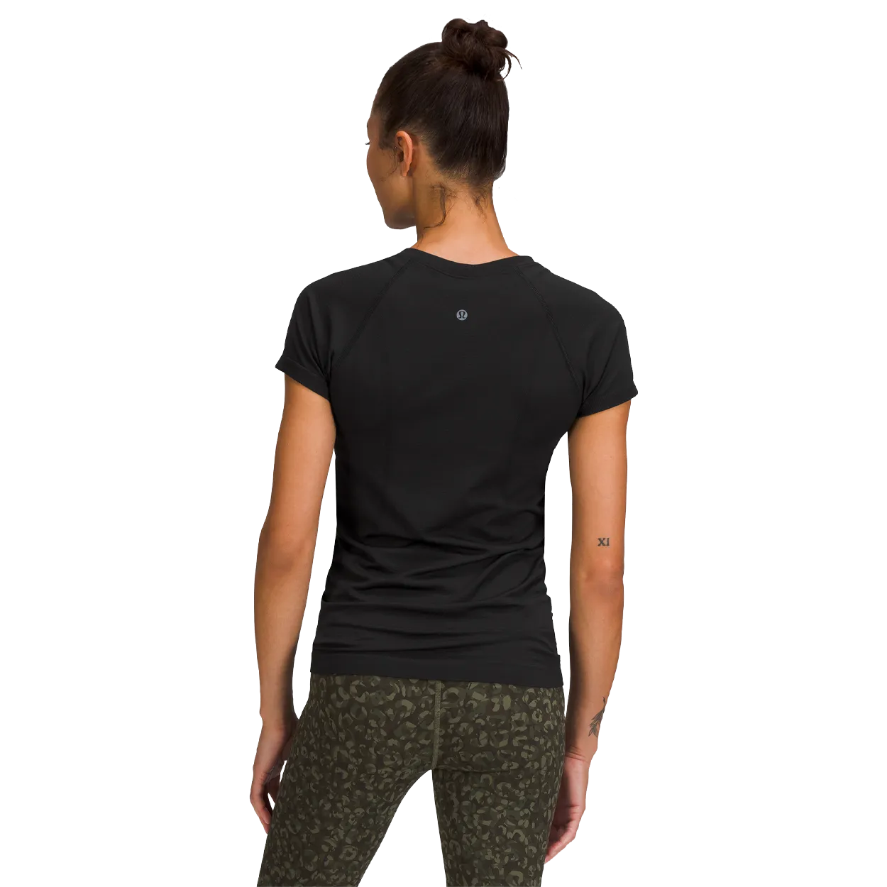 BAUER // lululemon SWIFTLY TECH SHORTSLEEVE